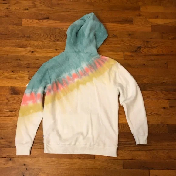 Limited Edition Kristin Cavallari x Feat Blanket Hoodie in Tie Dye RetroStripe - Picture 6 of 17